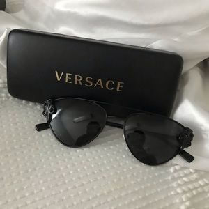 Versace glasses all black